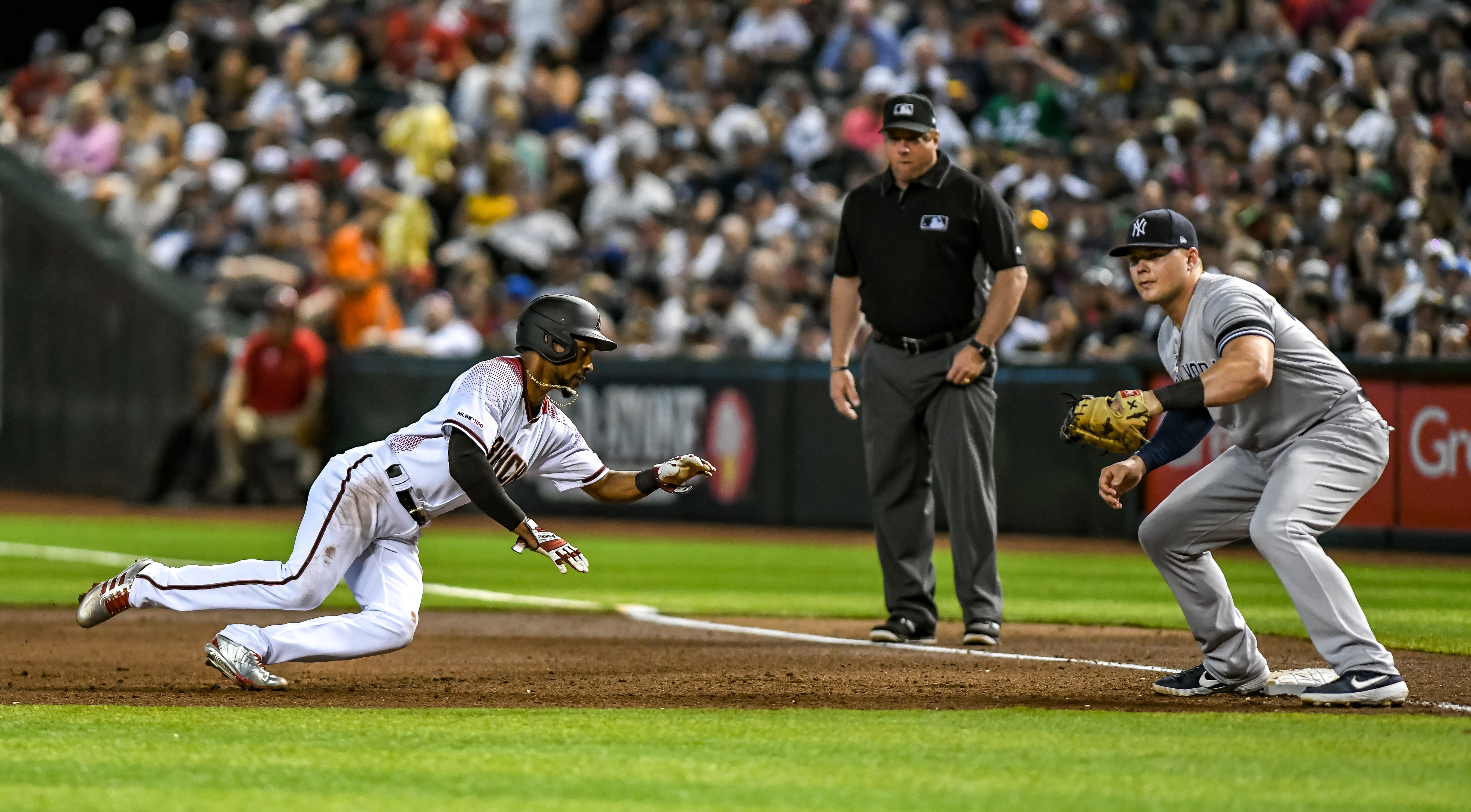 yankees aand Dback game 2 -19
