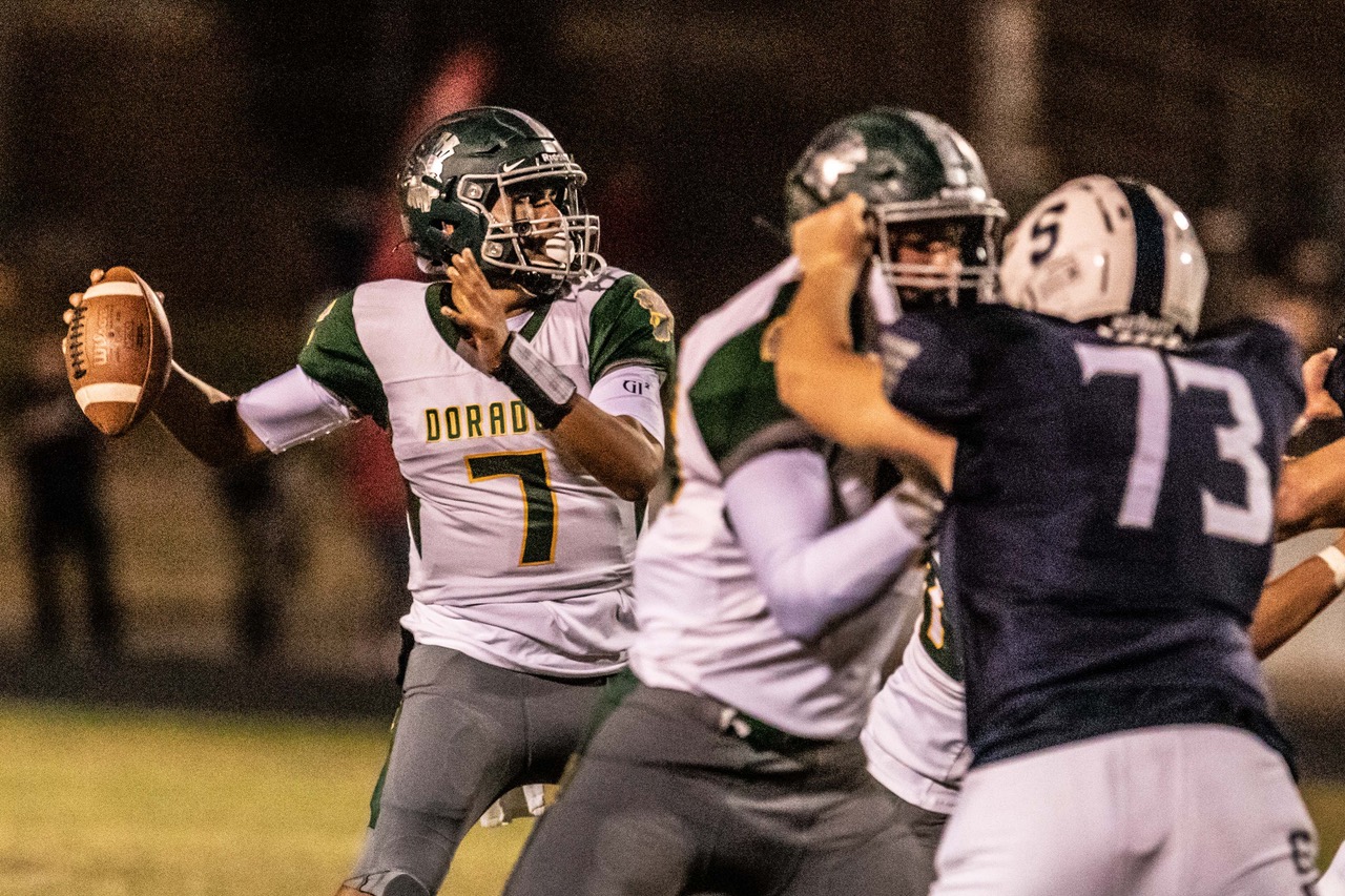 Football-CDO-at-Sahuaro-20211112-6