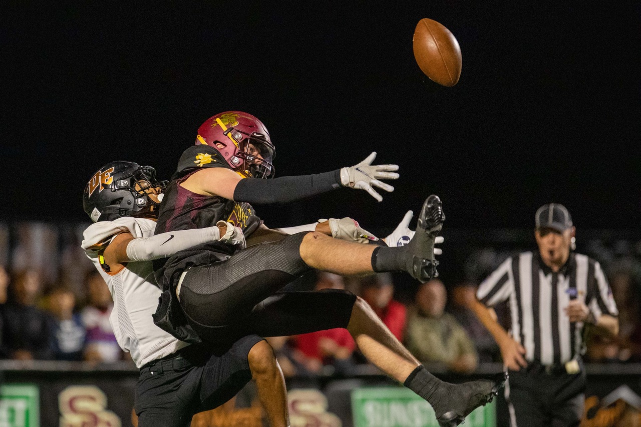 Football-Desert-View-vs-Salpointe-20211203-19